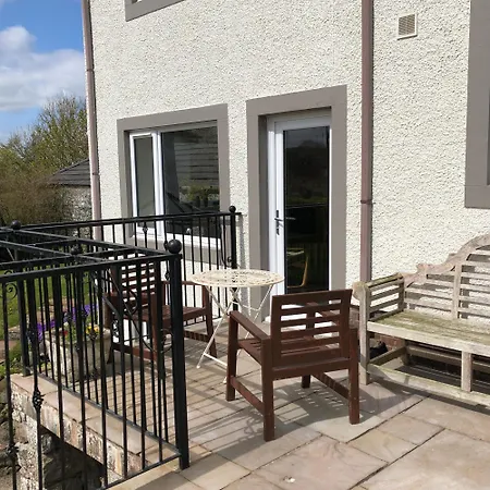 Pottery - Close To The District * Skelton (Cumbria)